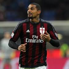 Join the discussion or compare with others! Kevin Prince Boateng Zeigt Bei Hochzeit Coolen Tanz Mit Seinem Vater