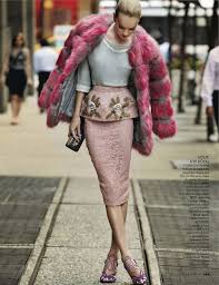 The women's kira is an ankle length dress, clipped at the shoulders with brooches and usually has something to tie around the waist. Italia Style This Outfit Makes Me Feel So Accomplished So Gorgeous The Coat Wow The Colors Of It Just Beautiful The Skirt My F Fashion Love Fashion Style