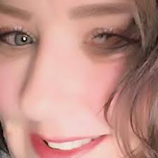 How to clean black floors and get rid of dirt?