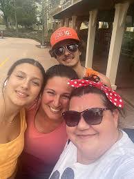 Michelle Pedigo's Instagram, Twitter & Facebook