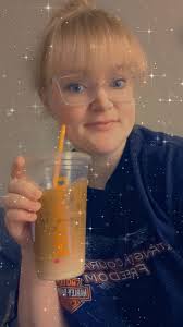 What makes Vidor's local coffee shop a gem?