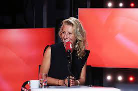 Is a daily comedy radio programme on the french language rtl radio network. Video Les Grosses Tetes Christine Bravo Decouvre Gael Tchakaloff