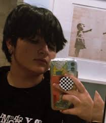 Elijah Chadwick's Instagram, Twitter & Facebook