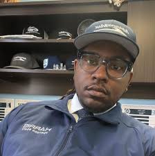 Avalon or Barletta tri-toon experiences?