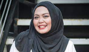 Maybe you would like to learn more about one of these? Hati Hancur Hanya Allah Yang Tahu Zulin Aziz Tak Jadi Kahwin