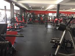 Bodybuilding and fitness success stories. Maximum Fitness Fitnessretro