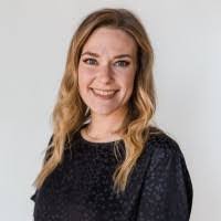 Jaclyn Stringer's Instagram, Twitter & Facebook