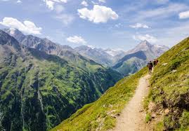 Wer in oberstdorf urlaub macht, ist nur wenige meter von die wanderung an sich ist zunächst recht leicht, weil du von der bergstation der imbergbahn erst. Alpenuberquerung Oberstdorf Otztal Abenteuerwege Reisen