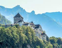 Liechtenstein's location on the border to austria and switzerland makes it easy to pedal across borders by bike in a day. Do This Not That 2 Days In Liechtenstein My Wanderlusty Life