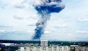 Взрыв на химическом заводе в дзержинске. V Dzerzhinske Schitayut Milliony V Trotilovom Ekvivalente I Vstavlyayut Tysyachu Okon Pravda Pfo