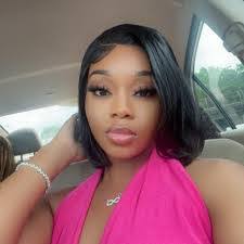 Diamond Bowen's Instagram, Twitter & Facebook