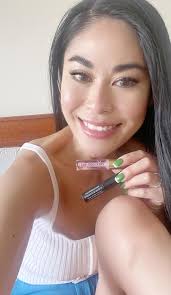 Mecca everyday face oil for curly hair