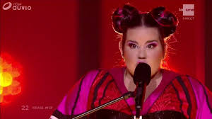 Le portugal a remporté l'édition 2017 de l'eurovision avec amar pelos dois (amour pour deux) interprété par salvador sobral et sa soeur. Eurovision 2018 Le Grand Gagnant Est Israel