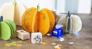 Hier finden sie sechs kostenlose schnitzvorlagen für kürbisgesichter. Papierkurbis Basteln Ortloff Burobedarf Koln