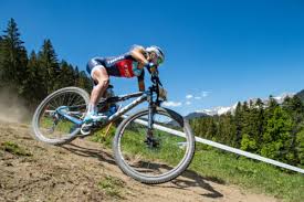 In 2021 wordt die gereden in de vorm van een tweedaagse. Jolanda Neff Wins Swiss National Title Against Packed Field Trek Race Shop