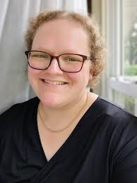 Heather Lashley's Instagram, Twitter & Facebook