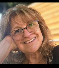 Friends meet for the first time with horses