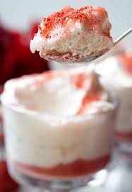You can still get your sweet fix without undoing all the work you've been done at the gym. This Is A Super Simple Recipe For The Healthy Strawberry Marshmallow Dessert A Low Calorie High Protei Low Calorie Desserts Healthy Baking Healthy Strawberry