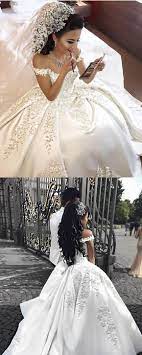 Maybe you would like to learn more about one of these? Beaded Lace Off Shoulder Ball Gowns Wedding Dress Long Bridal Gown Unique Bridal Dresses Promdress Eveningdress Einzigartiger Brautkleid Braut Hochzeitskleid