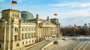 The program will take place in berlin from january 1st to 31st, 2022. Kulturinstitutionen Wenden Sich Gegen Bds Resolution Des Bundestags