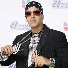 La colaboración con el cantante puertorriqueño luis fonsi ha alcanzado más de 6 billones de visitas en. Daddy Yankee Through The Years Popsugar Latina