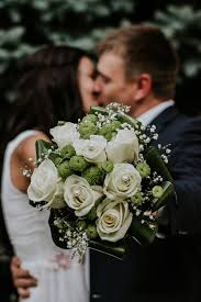 Si buscas complementos para el pelo para novia, te encantará conocer a oh!anami. Accesorios Y Complementos Para Novias Fuentearcos Tu Boda Maravillosa