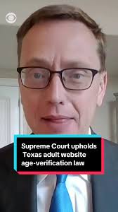 Eyewitnesses at the Kabul airport explosion describe a suicide bomber ...