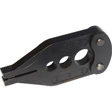 Certified to 200 psi and 200 degrees fahrenheit and can be reused up to 4 times. Sharkbite 23383 Pex Crimp Tool 3 8 Inch 1 2 Inch And 3 4 Inch Walmart Com Walmart Com