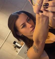 Photo posted by Carlyyy (@carlyhymz)