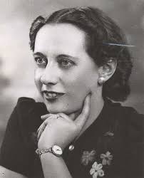 346 Portrait Photographs Of Women Image: PICRYL