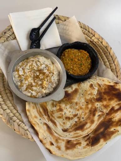 Learn more about the traditional breads that define Saudi Arabia: www.tasteatlas.com/traditional-breads-that-define-saudi-arabia