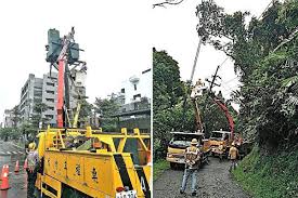 大都會 55178 計程車 車資估算器，台灣各地計程車費用如何計算？ 全台各地計程車費率、計程車收費金額一次為您計算好。 如須預估車資，請輸入您的所在地（上車地）及目的地（下車地）查詢，即可為您快速計算出計程車跳. é¢±é¢¨é‡€é›™åŒ—è¬é¤˜æˆ¶åœé›»å°é›»æ¶ä¿®å¤§å¤šå·²æ¢å¾© åˆ©å¥‡é¦¬é¢±é¢¨ è·¯æ¨¹å€'å¡Œ æ¢å¾©ä¾›é›» å¤§ç´€å…ƒ