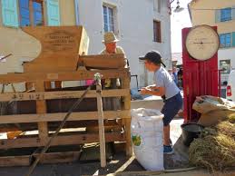 La Fete De La Lentille A Remporte Un Franc Succes Rosieres 43800 L Eveil Lentilles Lentille Fete