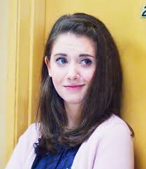 The cute Caroline Decker from Corpus Christi : r/AnnieFromCommunity