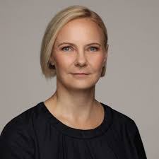 Robyn Mosley's Instagram, Twitter & Facebook