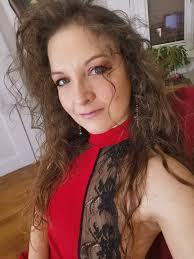 Oksana Glamour on X: Bon week-end 😘 t.coMu5MIzWWjp  X