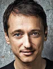 APRIL2015 VolleBühne EinMusicalvon undüberZug TolleWorte EinHip-Hop-Duo  vonundfürZug