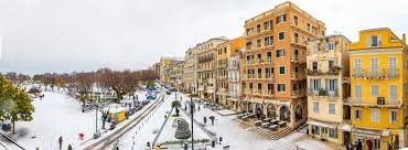 Ακούστε live online ελληνική μουσική, επιτυχίες και εντεχνο, ειδήσεις, αθλητικά, λαϊκά, μπαλάντες αλλά και. To E3airetika Spanio 8eama Ths Xionismenhs Kerkyras Meta Apo 13 Xronia Diaforetiko