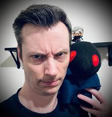 Adam Lash (@TheAdamLash)