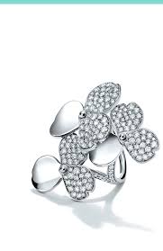 Inspired by the idea of abstract flower petals, the tiffany paper flowers collection is a balance of refined femininity and industrial modernity. Tiffany Co Jewelry Blog Beautiful Jewelry Jewelry