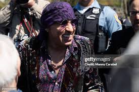 38 Photos & High Res Pictures