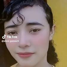 Aleida Aguirrez (@aleidaaguirrez)