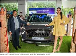 Check spelling or type a new query. Gauahar Khan Darbar Unveiled Hyundai Alcazar The Ultimate Premium Suv Zee5 News