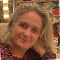 30+ perfiles de «Hilary»