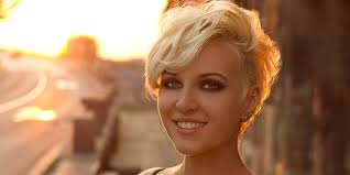 For fine hair you can try out pixie haircuts yourself and get your inner confidence. Best Volumizing Styling Tips For Fine Thin Hair Matrix
