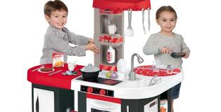 Los beneficios de las cocinas de juguete para niños suelen resultar bastante efectivos desde el primer momento en que nos hacemos con un conjunto de estos. Cocinas De Juguete Para Pequenos Masterchefs Topcomparativas