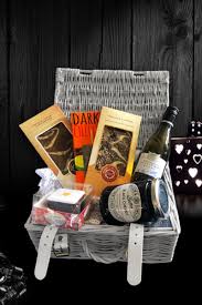 The Abingdon Gift Basket A Perfect Corporate Gift For Clients And Employees In 2020 Luxury Christmas Gifts Best Gift Baskets Gift Baskets For Women