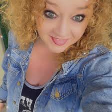 My first round of crockpot soups were popular so here are SIX MORE! 🥣 Slow  Cooker Ham & Potato Soup 4 cups chicken stock 4 lbs russet potatoes 1 small  onion ½