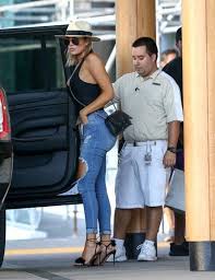 Keep scrolling to find out more. Khloe Kardashian Photostream Khloe Kardashian Style Khloe Kardashian And Tristan Fashion