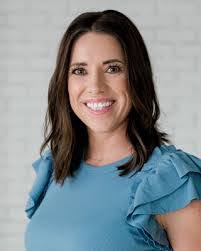 Edna Chism's Instagram, Twitter & Facebook